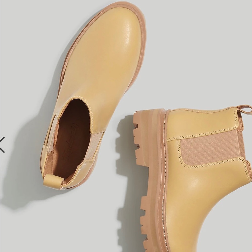 Mariam Chelsea boot in earthen color 7m